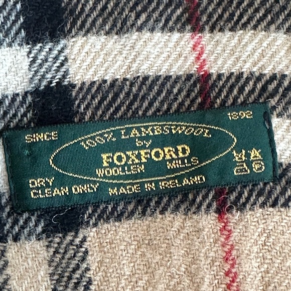 Foxford Woolen Mills | Fawn Check Lambswool Scarf - Picture 2 of 5